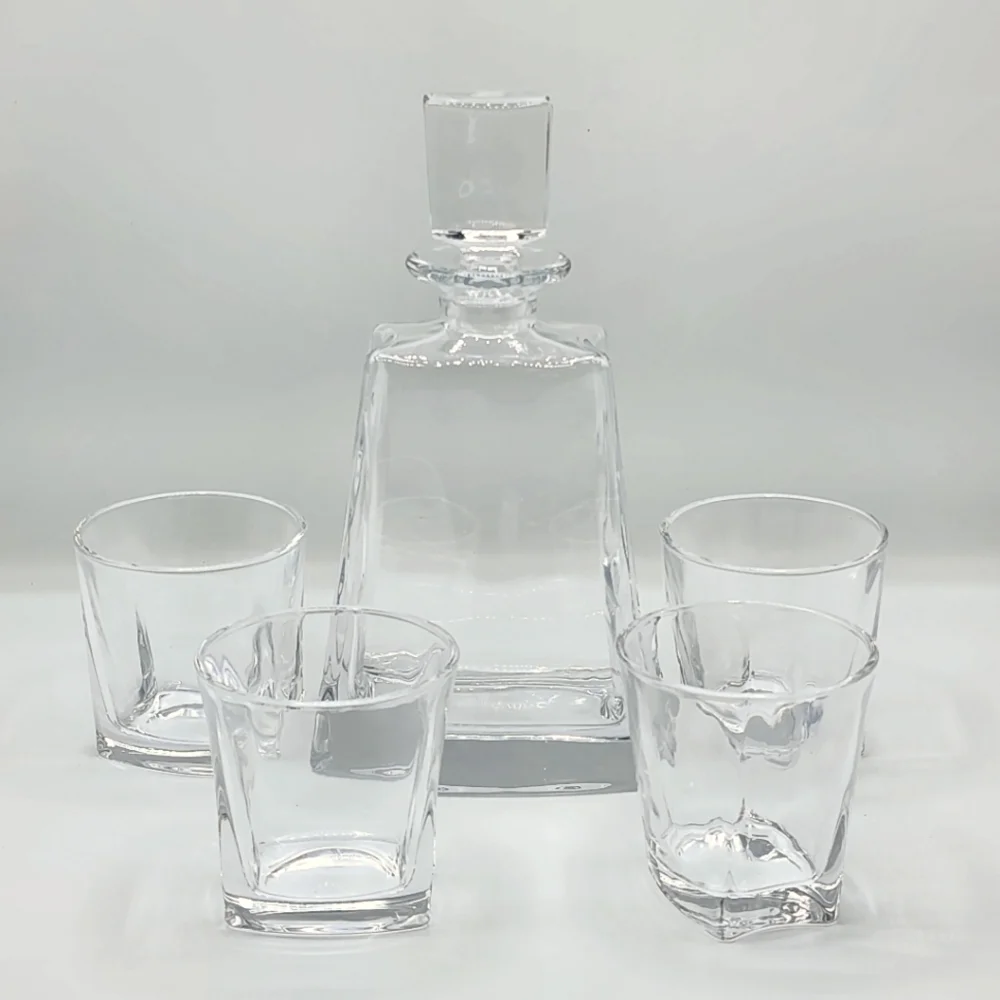 JoyJolt Glassware Luna Whiskey Crystal Decanter And Glass Set of‎ 6